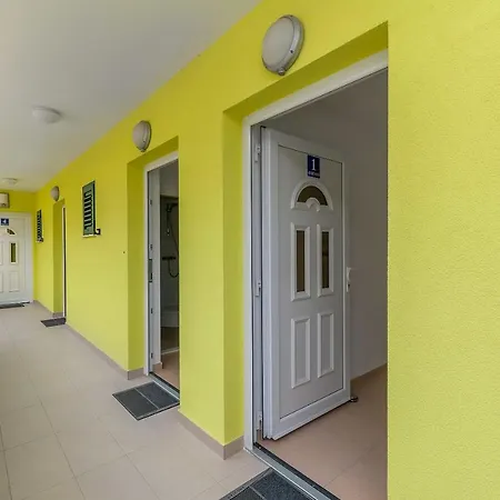 Apartamento Road Star Dugi Rat